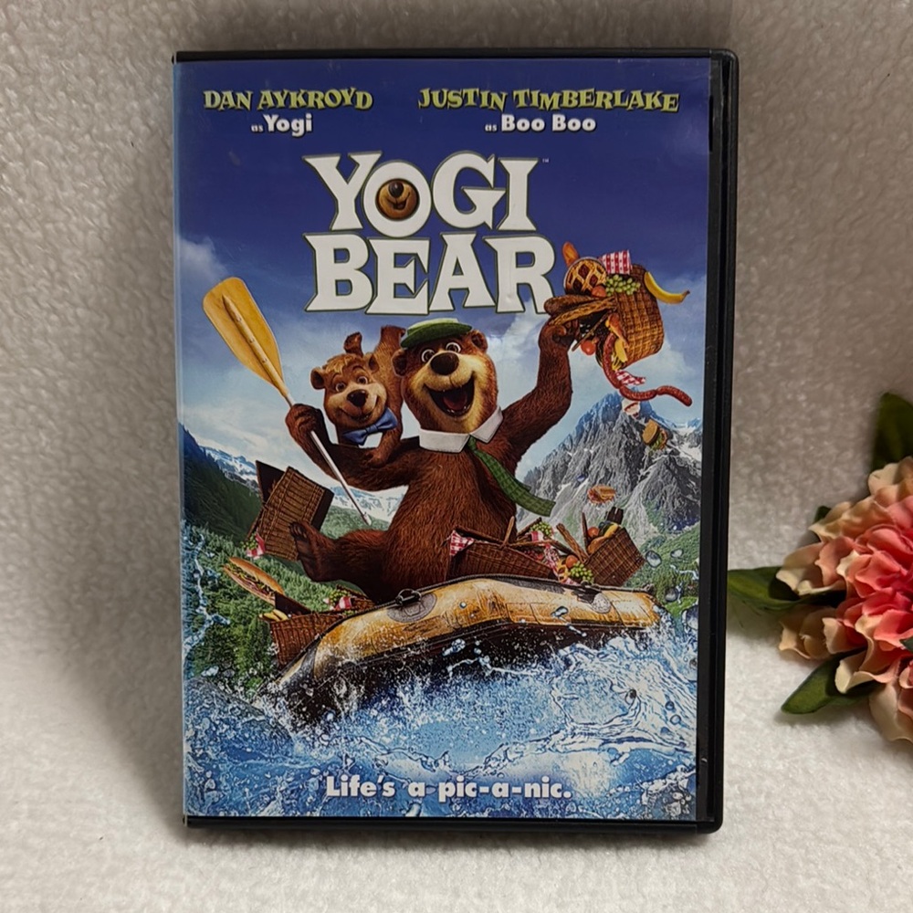 Yogi Bear DVD Warner Bros. 2010 Widescreen Dan Aykroyd, Justin Timberlake